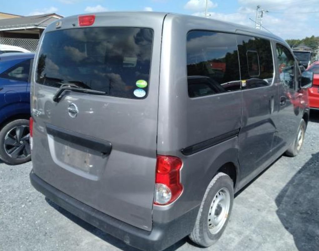 Rear right of the NV200 van