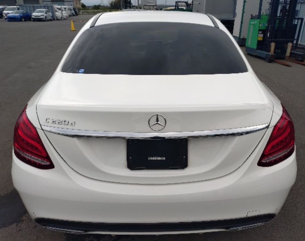 Rear of the C220d with the C220d badge