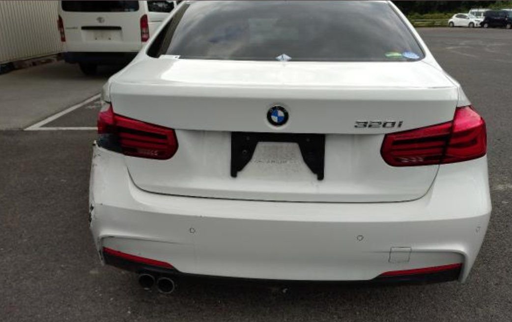 Rear of the BMW 320i