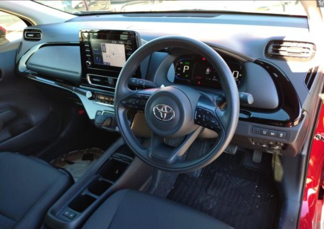 Right-hand-drive dashboard and steering wheel