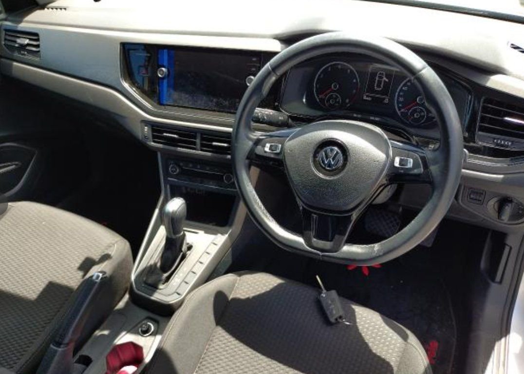 Right-hand-drive dashboard and steering wheel