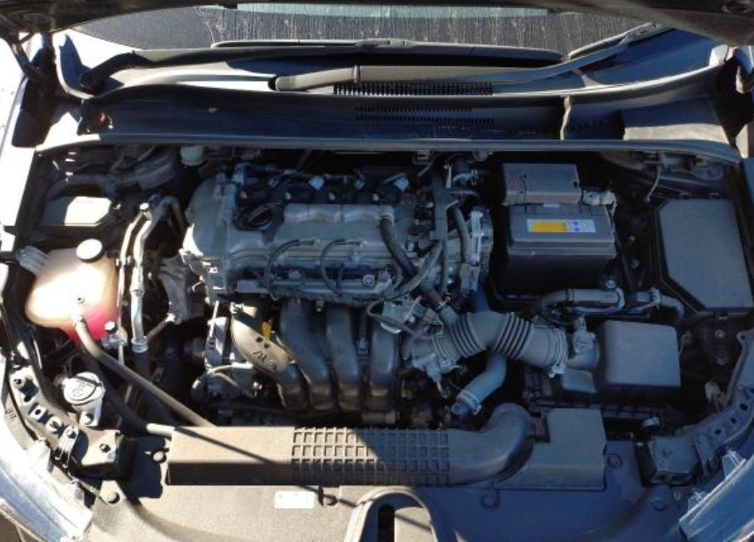 Engine bay of the 1.8 L petrol engine