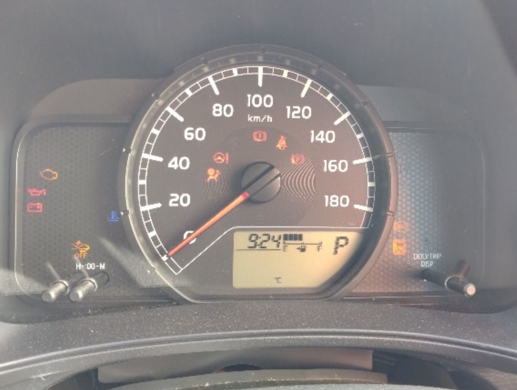 Instrument cluster with warning lights on