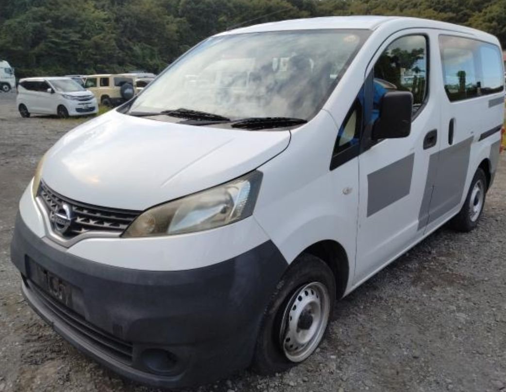 White Nissan NV200 Vanette van seen from the front left